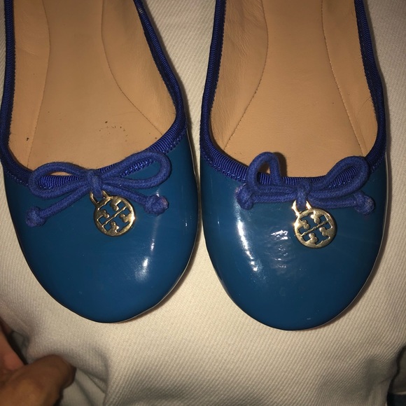 Tory Burch “Chelsea” patent bow logo flats Sz 7